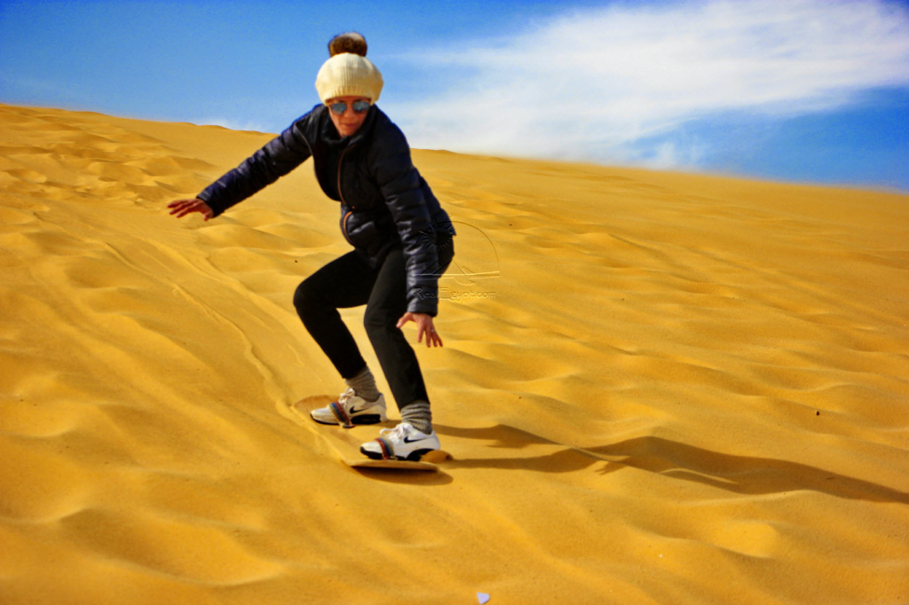 Sand boarding